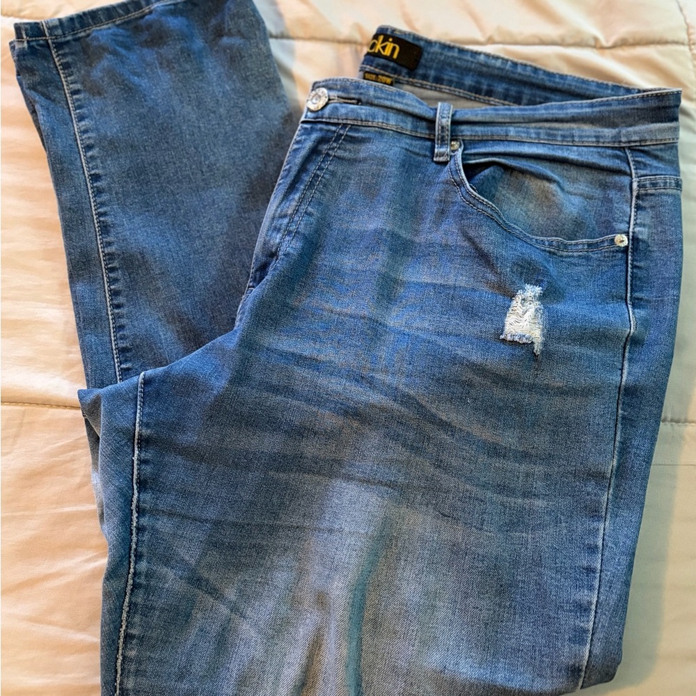 dkin Womens Distressed Jeans